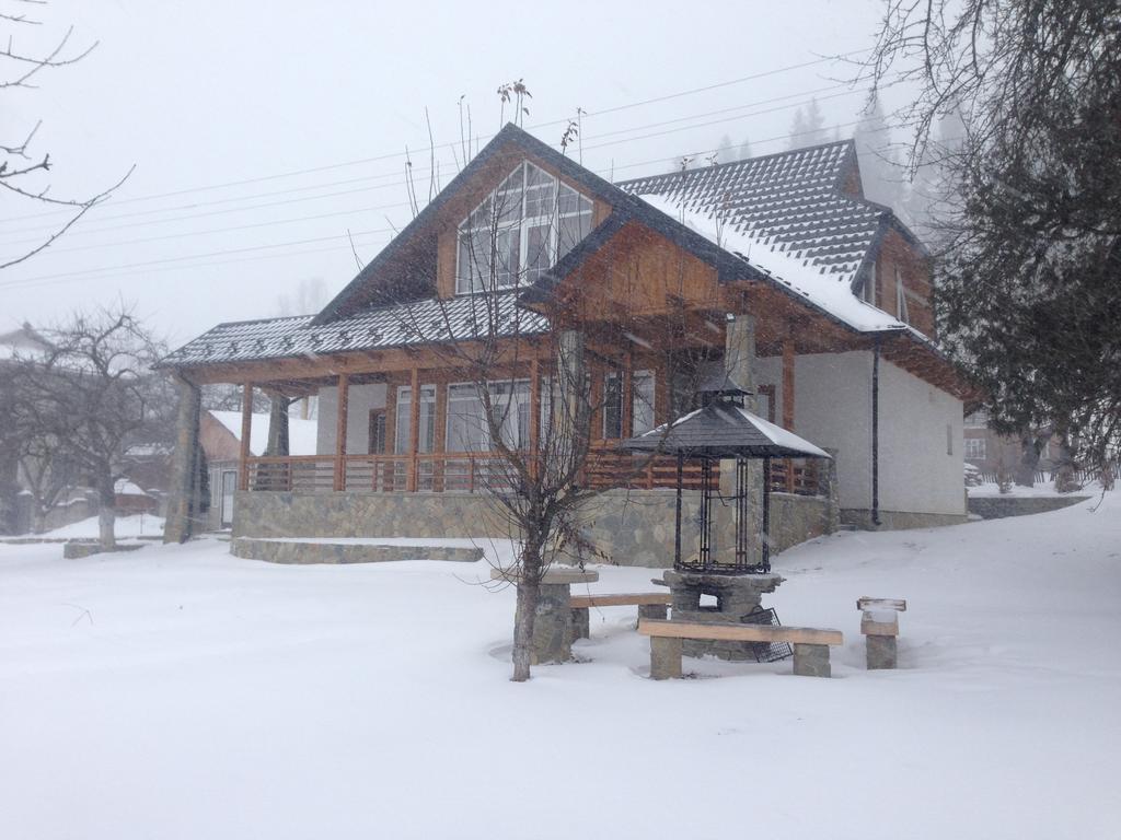 Cottage Familiya Верховина Екстериор снимка