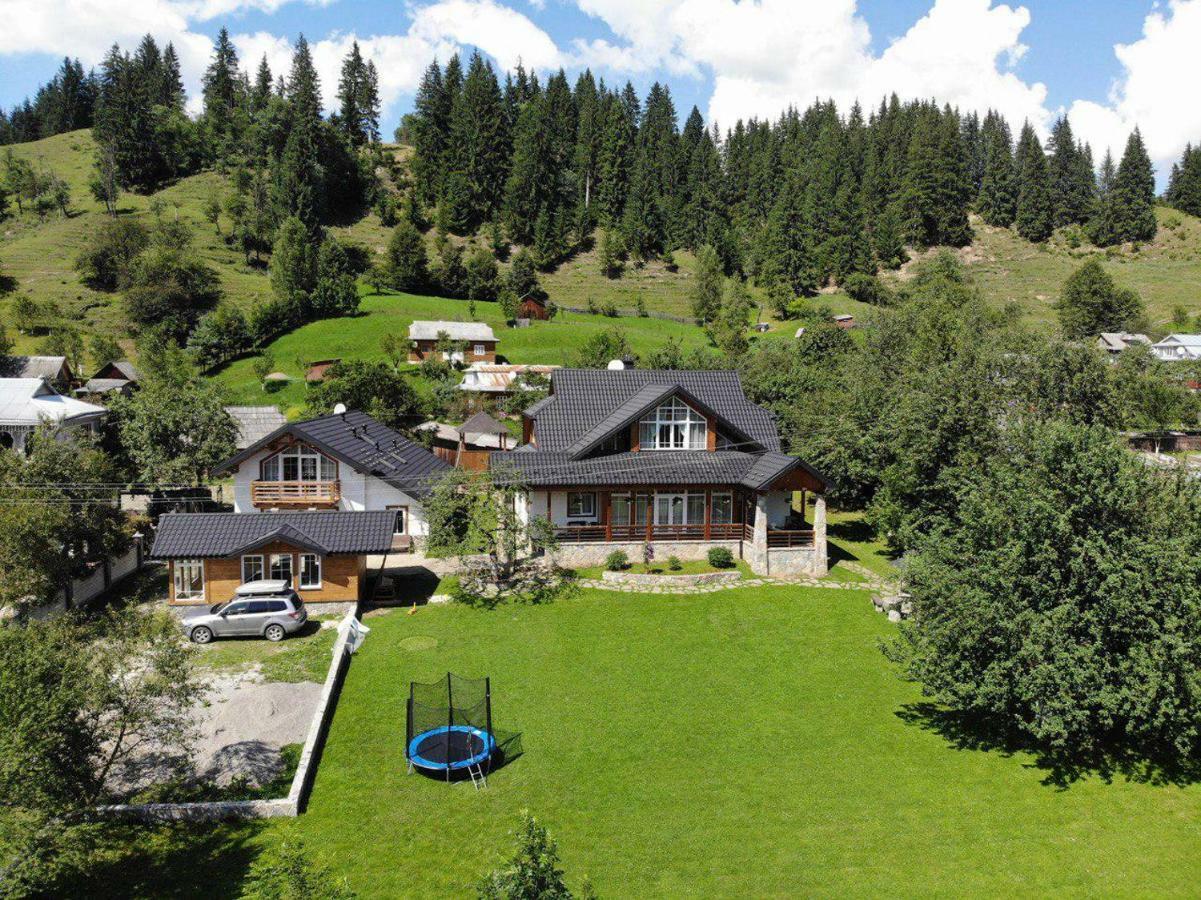 Cottage Familiya Верховина Екстериор снимка